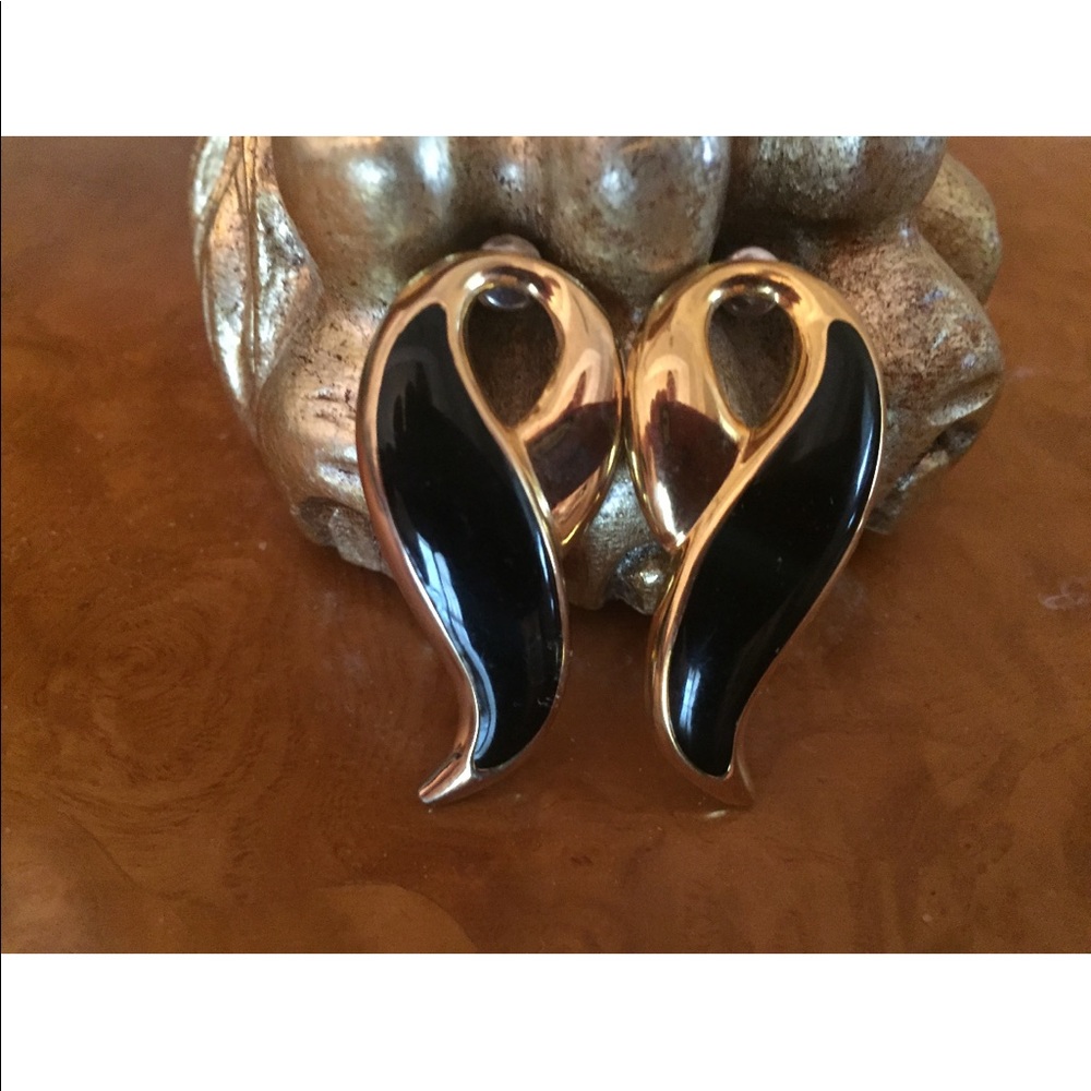 Clip on earrings